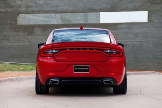 2015-Dodge-Charger-RT-rear-end